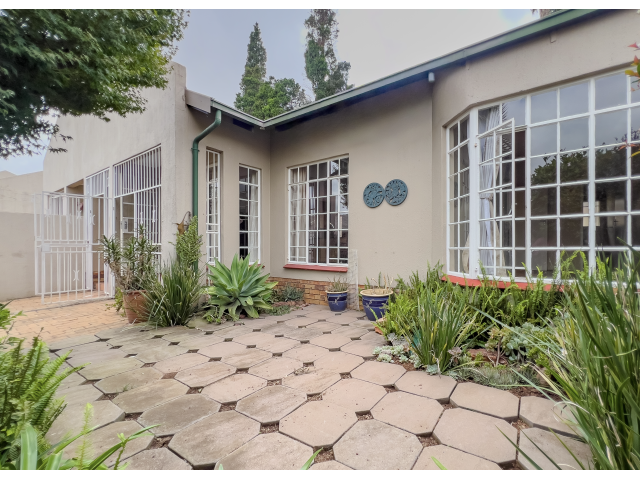 <!--[if BLOCK]><![endif]--> 23 Sutton Place Vlei Road, Glen Marais, Kempton Park <!--[if ENDBLOCK]><![endif]-->